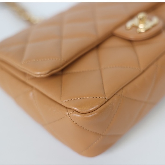 NEW Chanel 23P Funky Large Flap Bag Caramel Lambskin w/ Gold Hardware - Picture 8 of 9